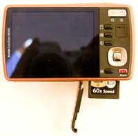 EasyShare M580 Card Slot